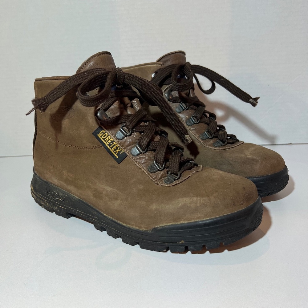 Vintage 1996 Vasque 7531 Newbrier Made In Italy Gore-tex Leather Hiking Boots